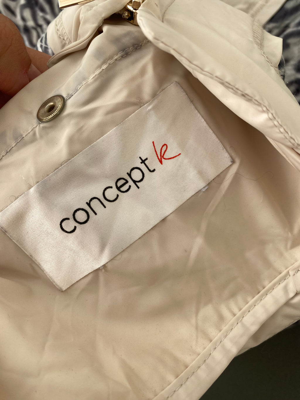 Veste matelassée imprimé léopard gris et crème