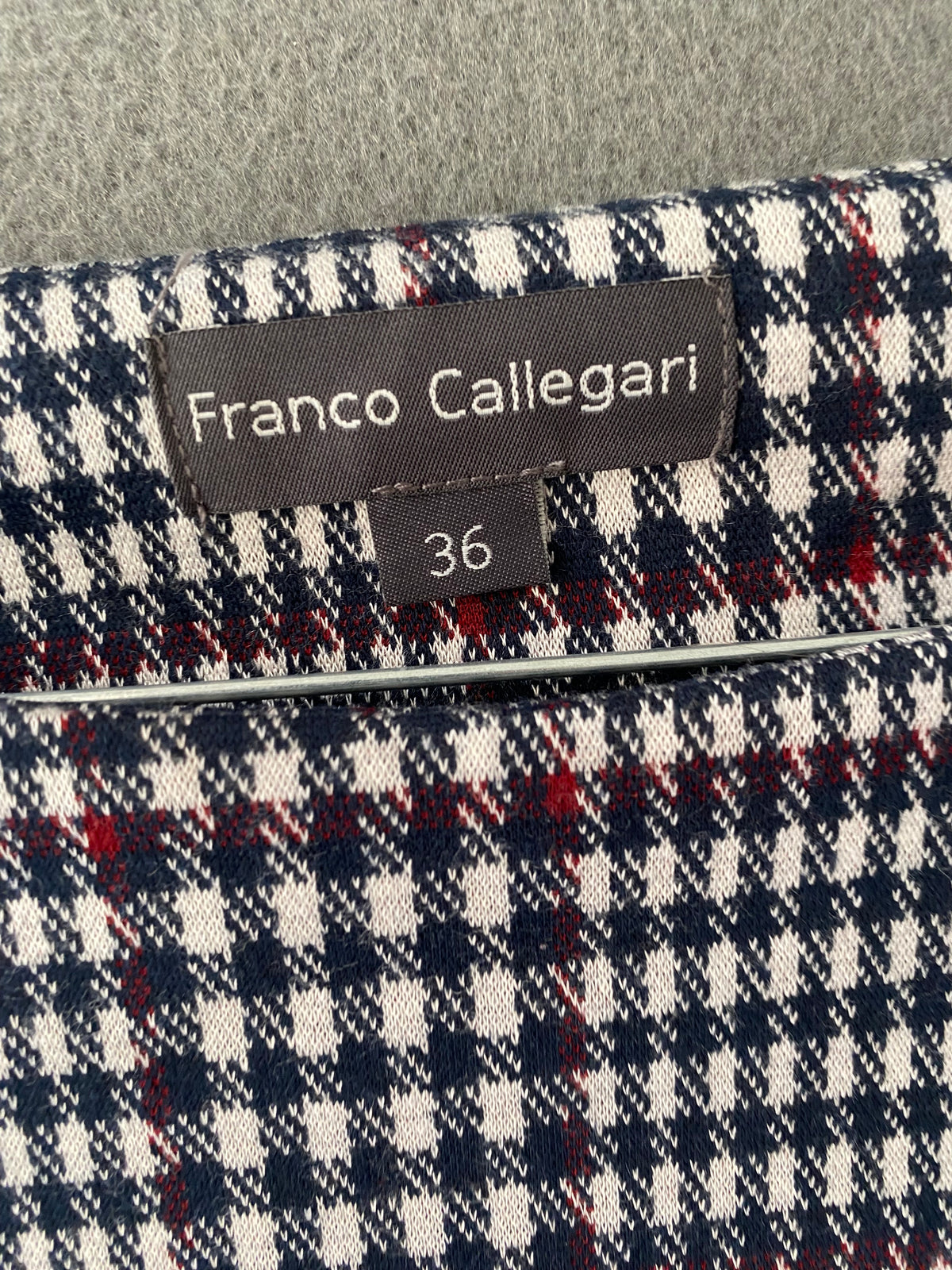 Robe droite prince-de-galles marine et rouge
