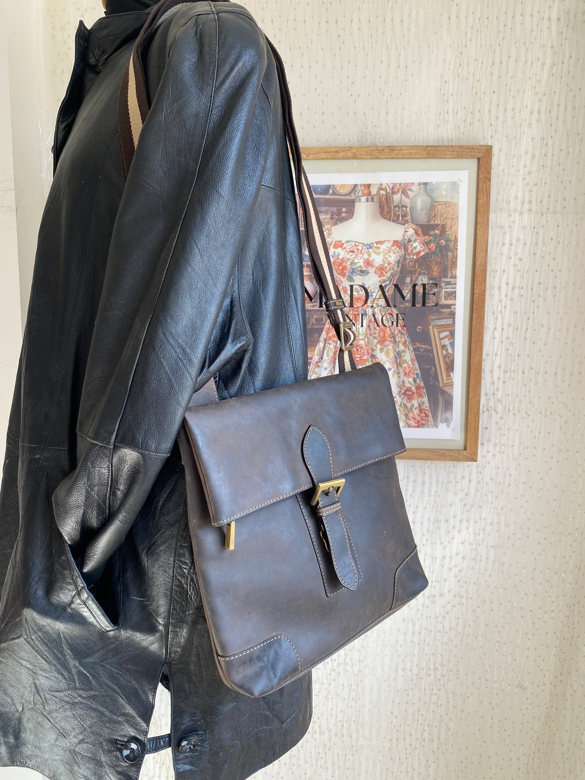 Visconti leather messenger bag