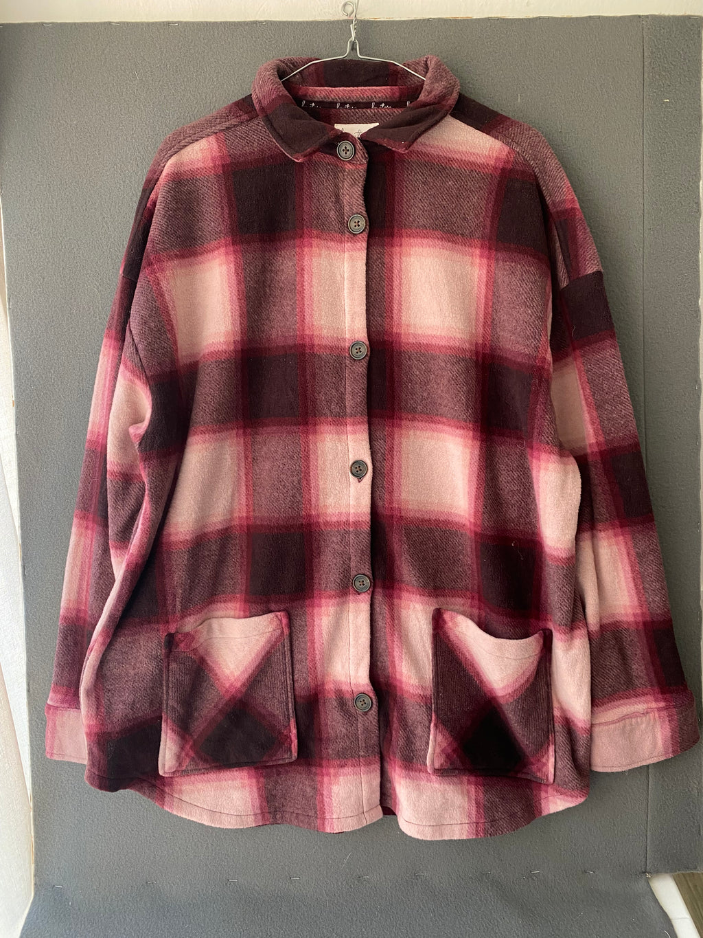 Surchemise polaire à carreaux rose et bordeaux