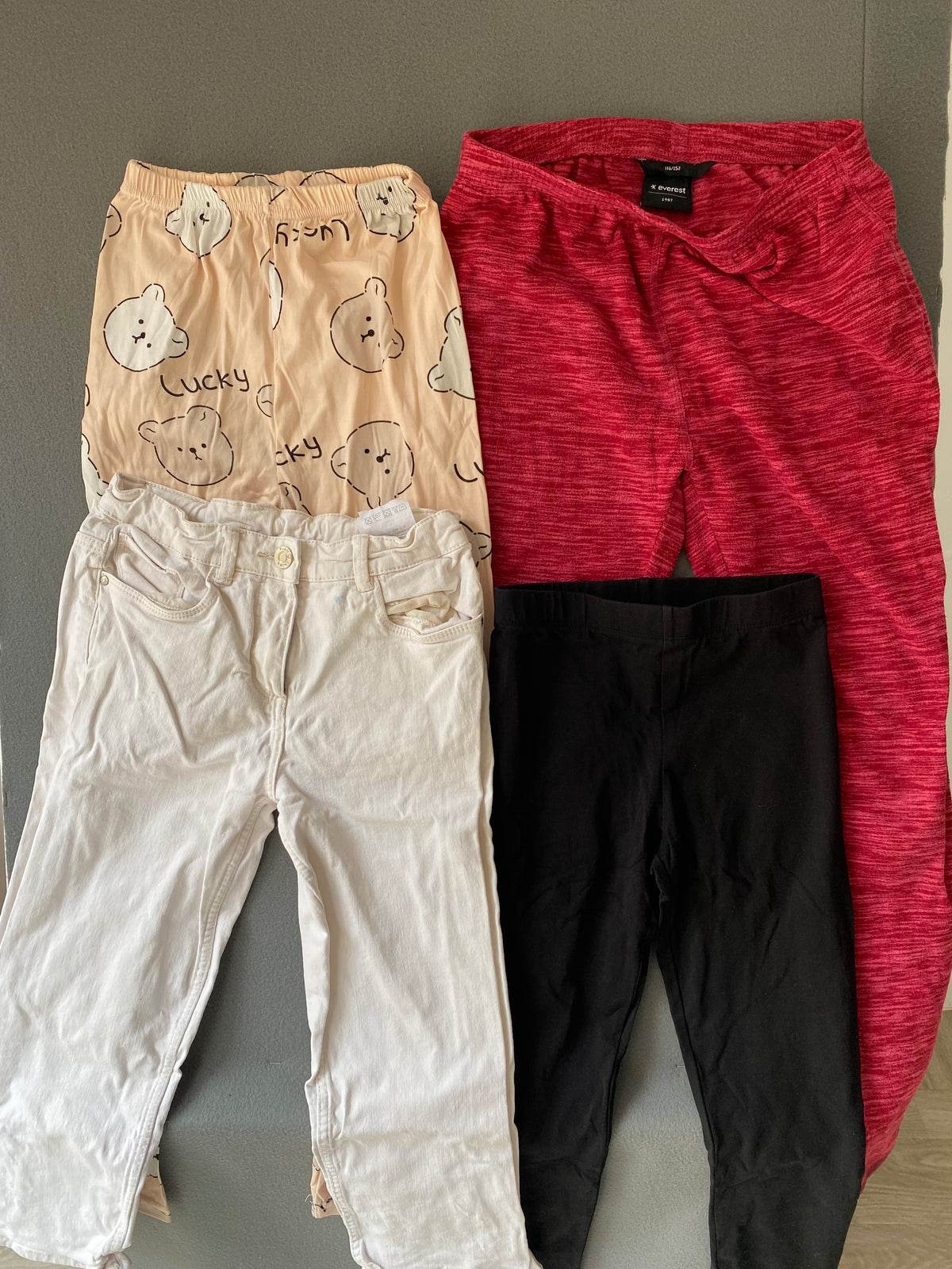 Lot pantalon filles 11/12 ans