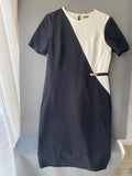 Robe fourreau noir et blanc asymétrique
