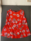 T-shirt manches longues rouge à fleurs