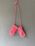 Moufles tricot rose avec cordon
