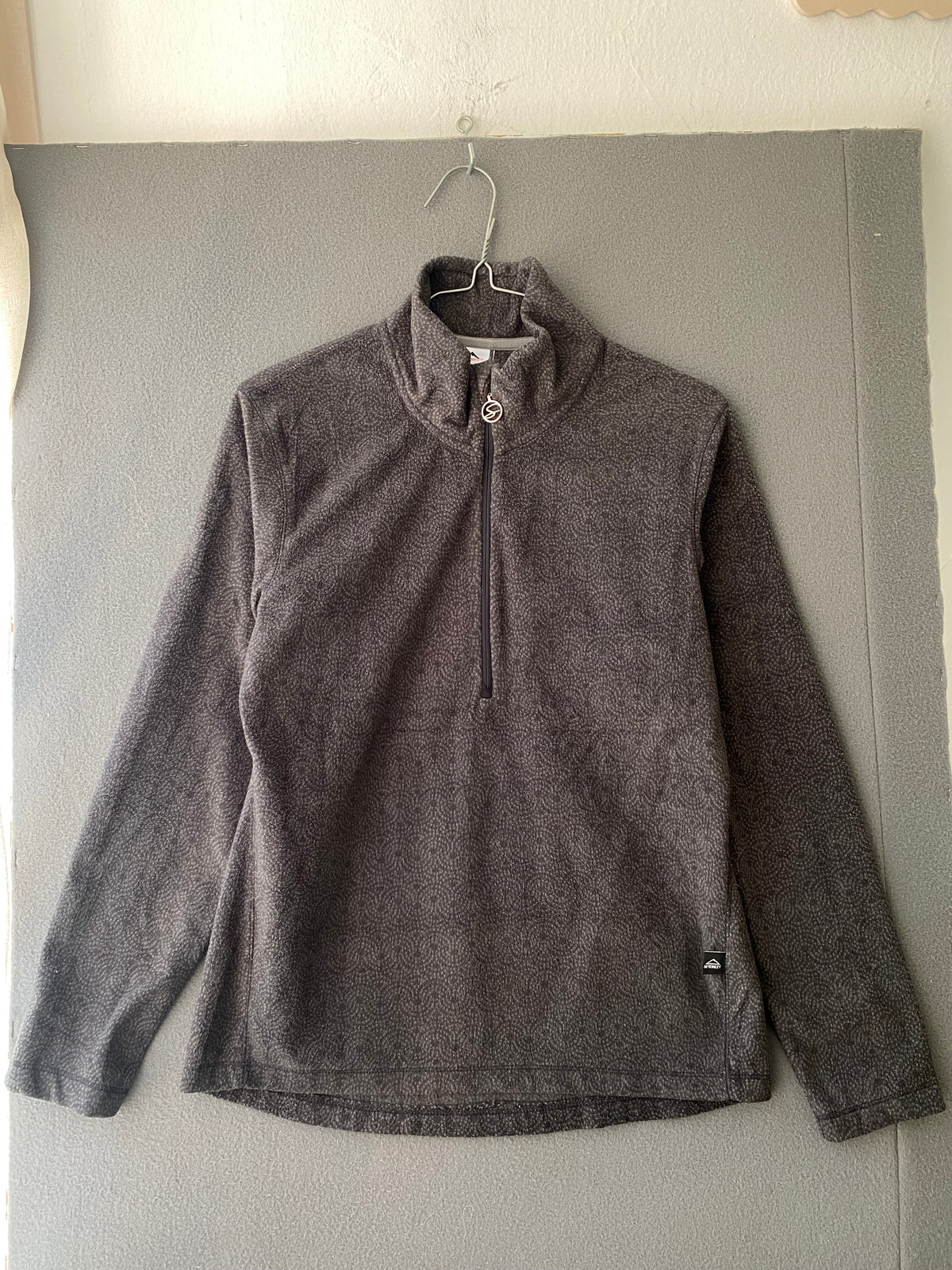 Polaire demi-zip grise imprimée