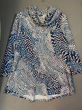 Tunique à col bénitier et pois bleu marine