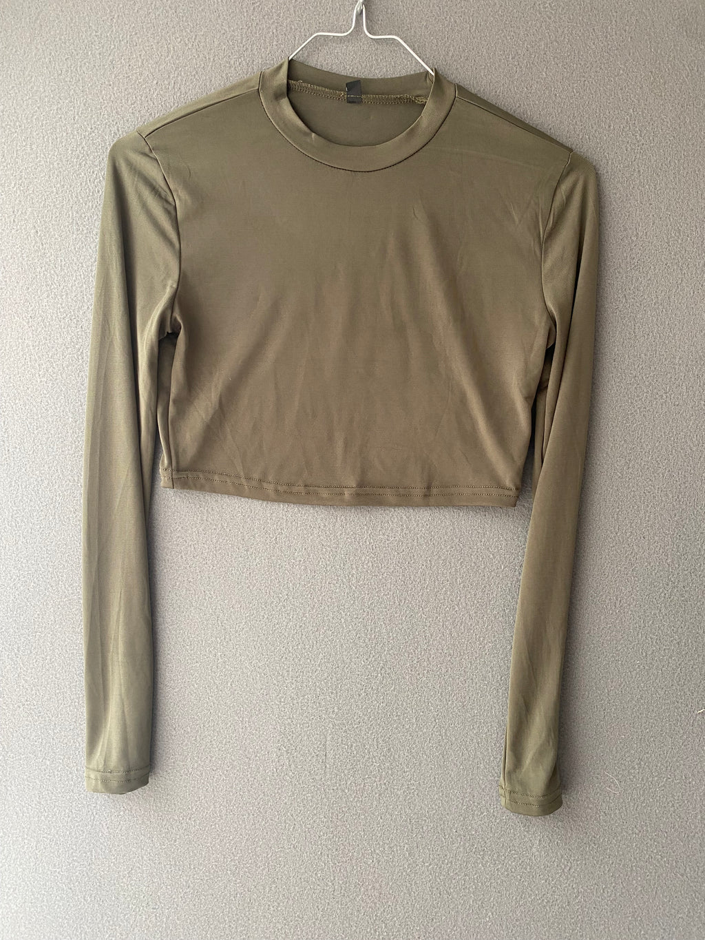 Crop top kaki à manches longues