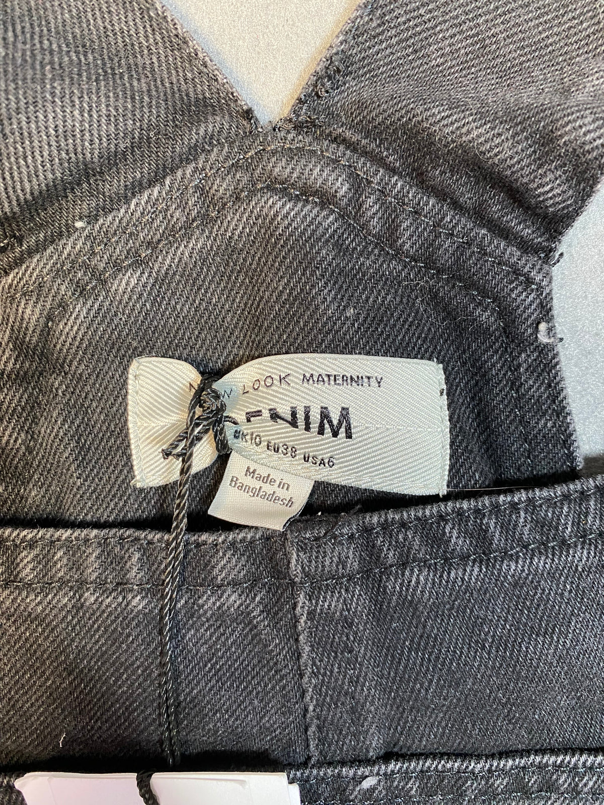 Robe salopette en jean noir délavé