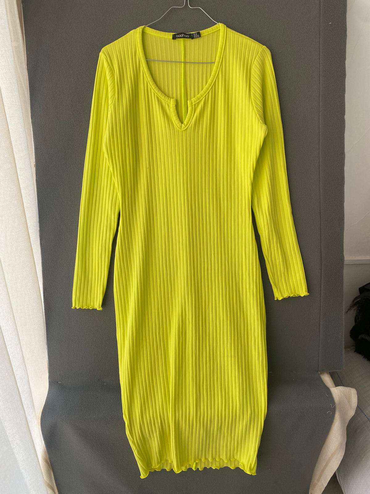 Robe midi côtelée jaune fluo