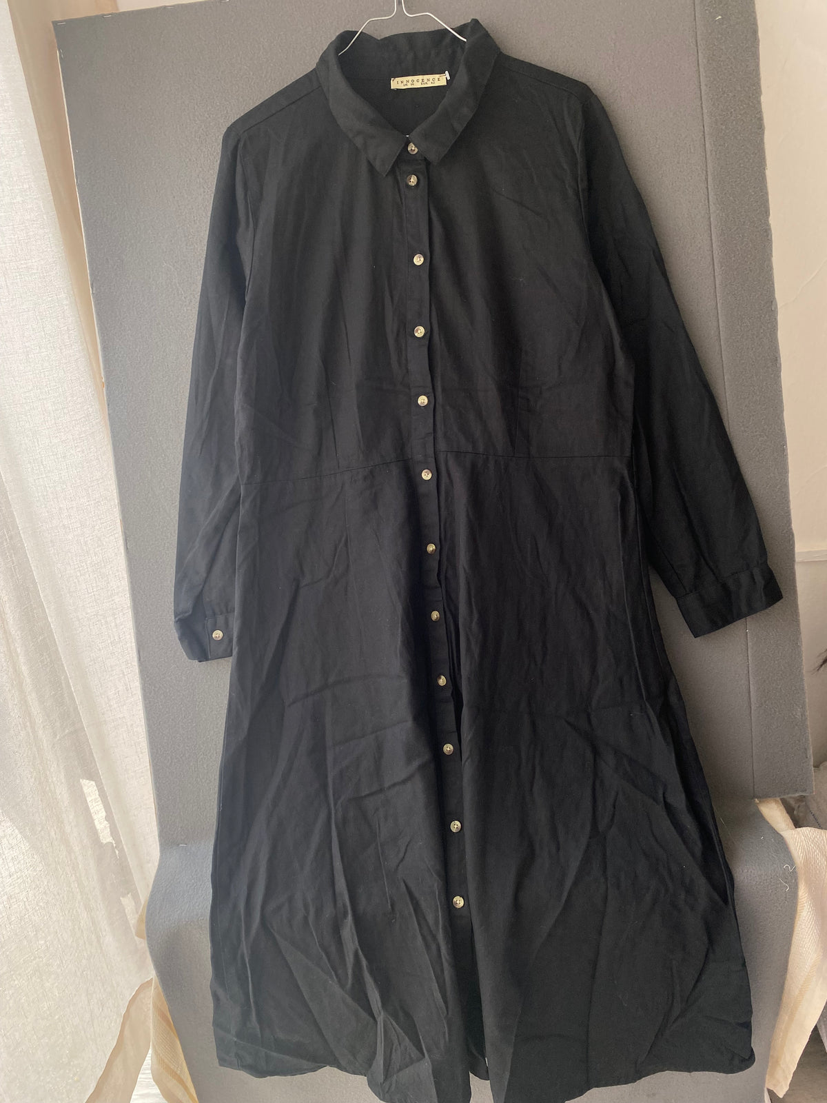 Robe chemise longue noire