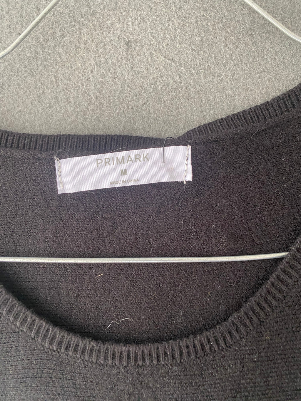 Robe patineuse noire en maille à strass