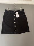 Jupe en jean noir boutonnée