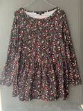 Top imprimé cachemire et fleurs noir et rose