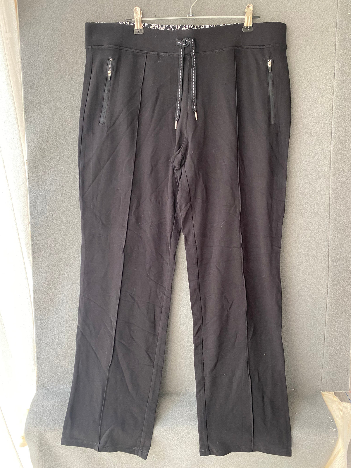 Pantalon de jogging noir coupe droite
