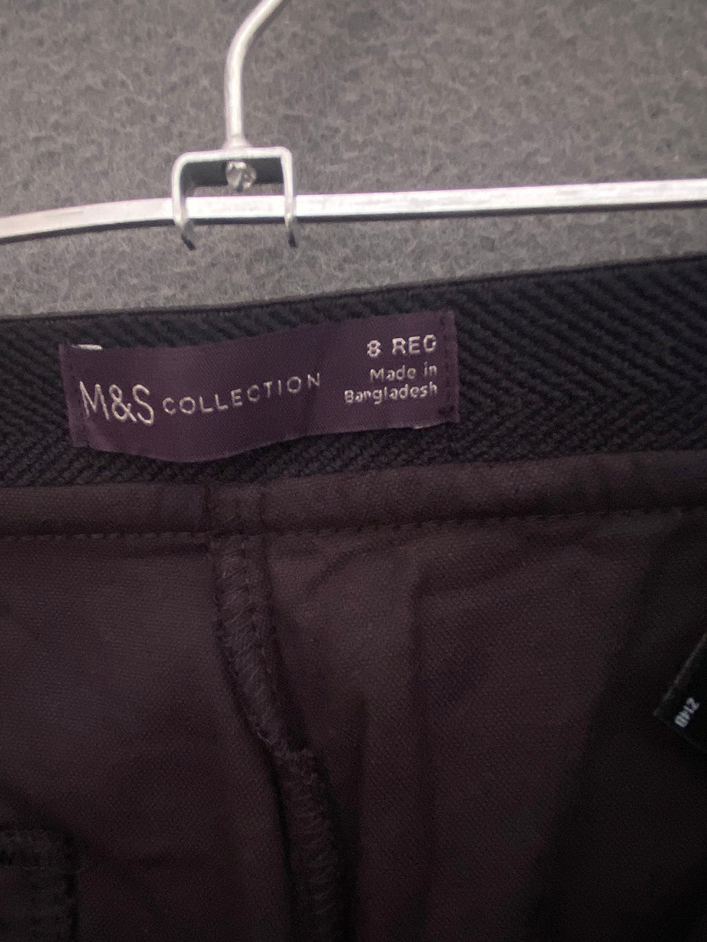 Pantalon en velours noir foncé coupe droite