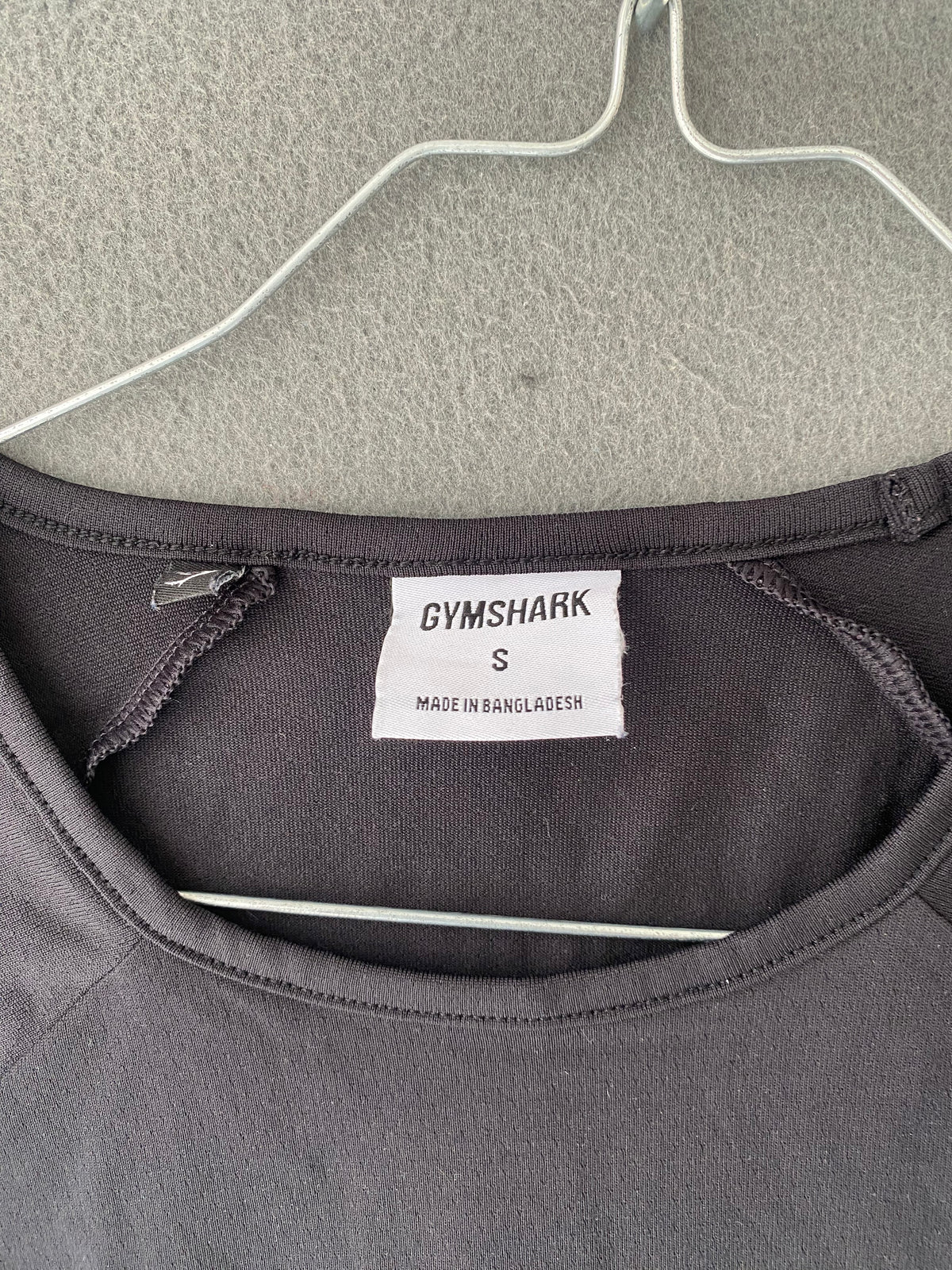 Crop top de sport noir à manches longues