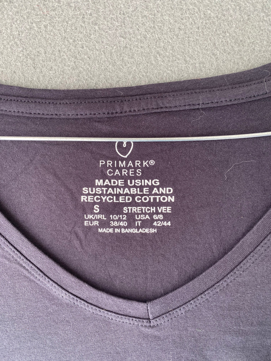 T-shirt manches longues col V