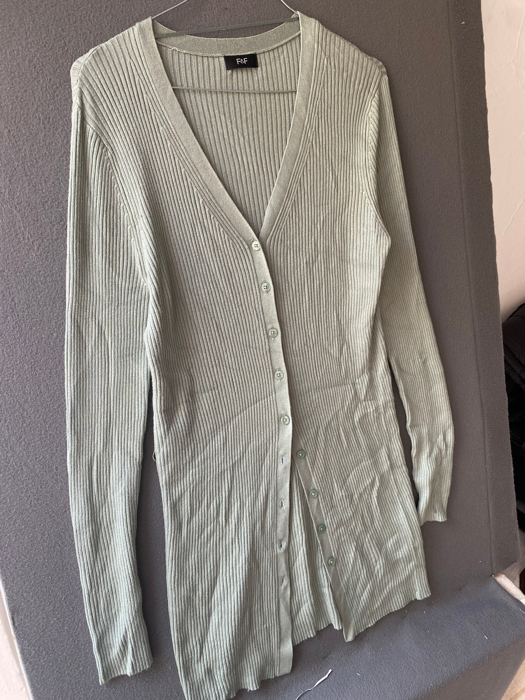 Gilet long côtelé vert sauge