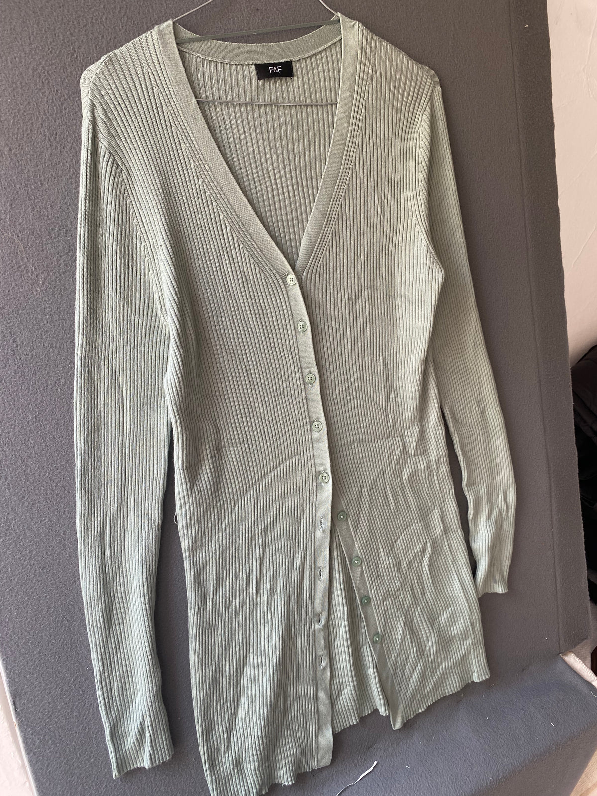 Gilet long côtelé vert sauge