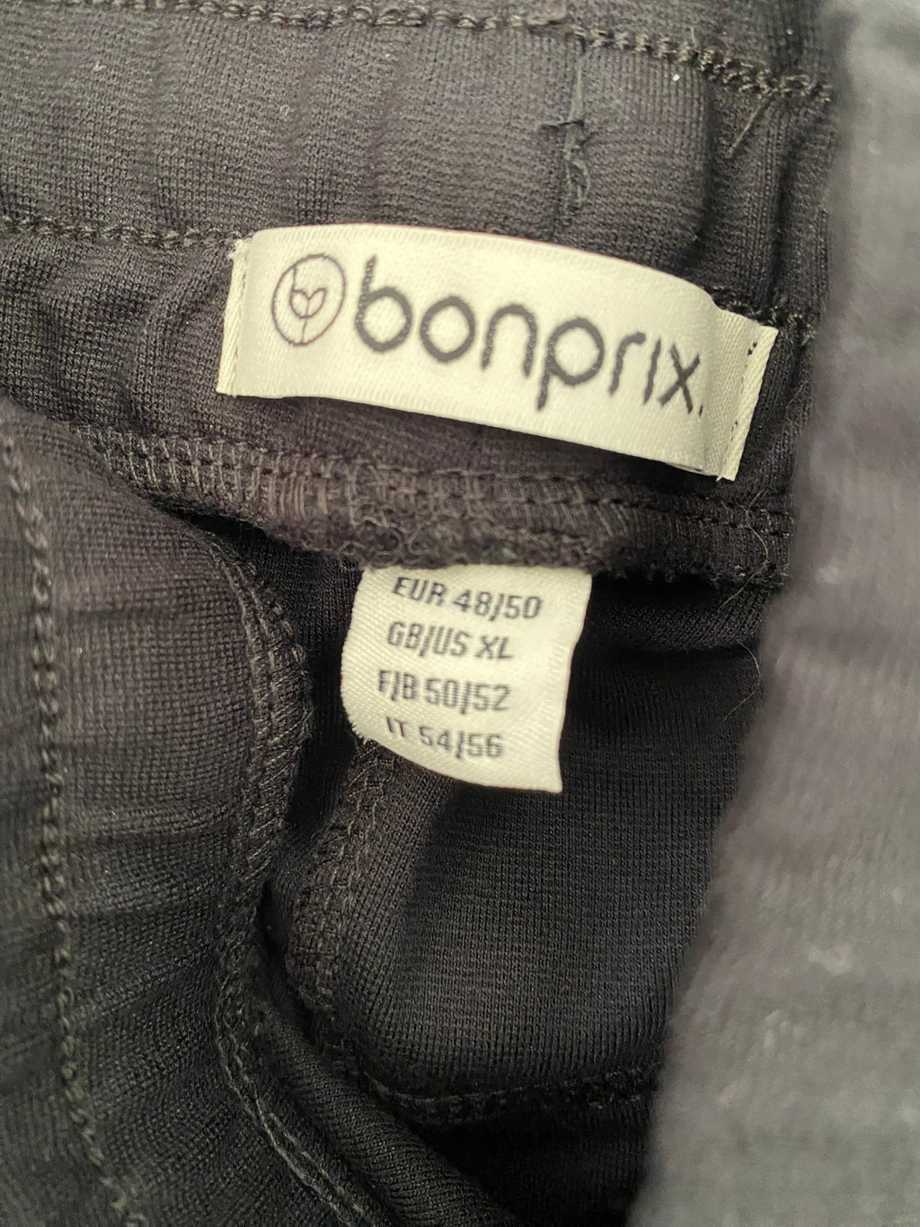 Pantalon de jogging noir fluide à revers