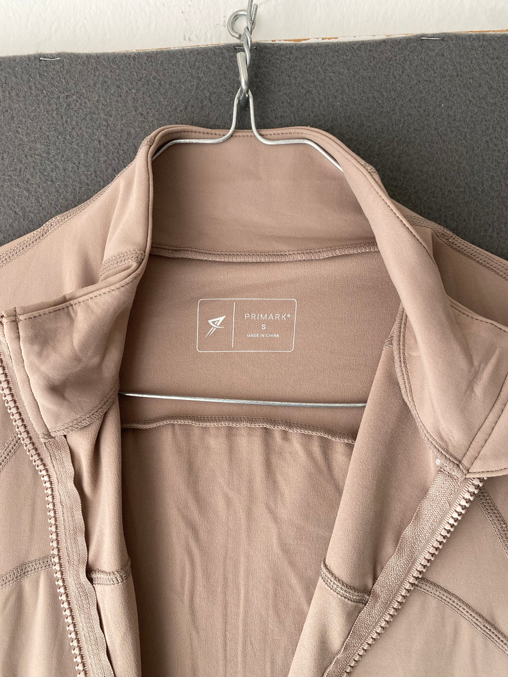 Veste de sport zippée taupe
