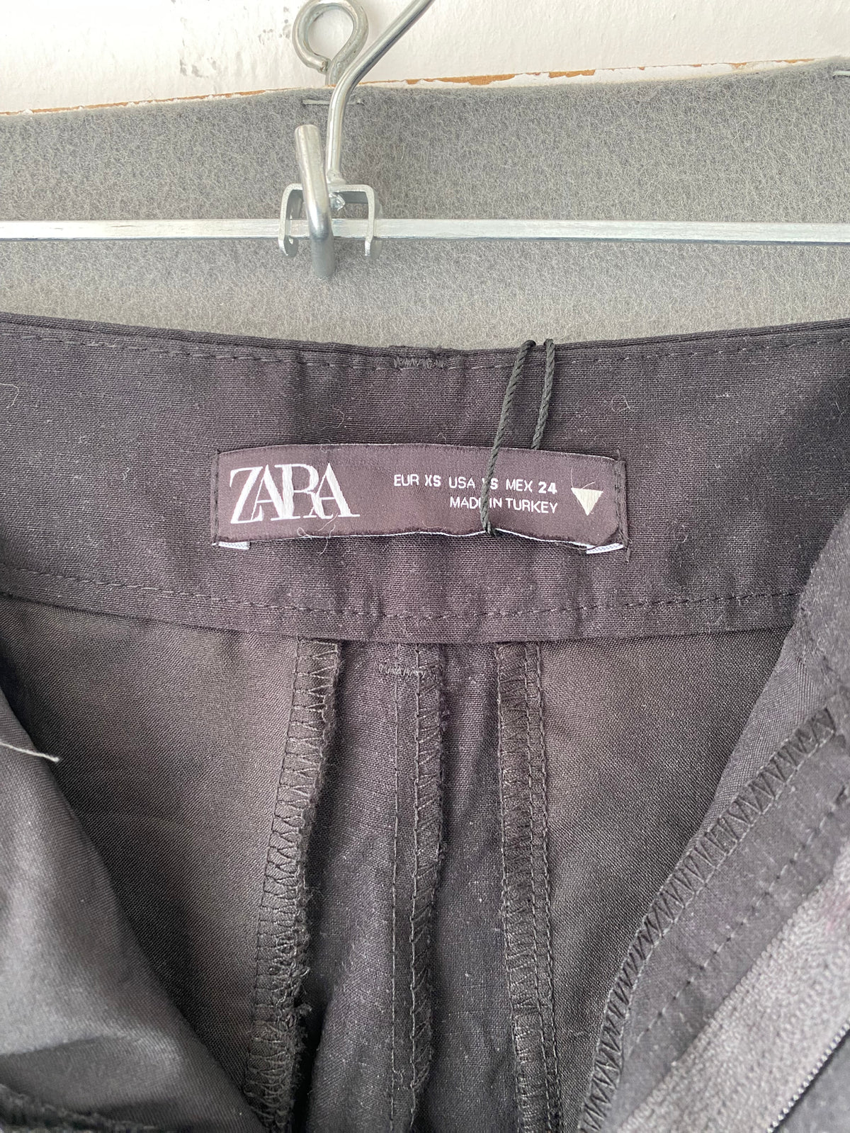 Pantalon large noir à pinces