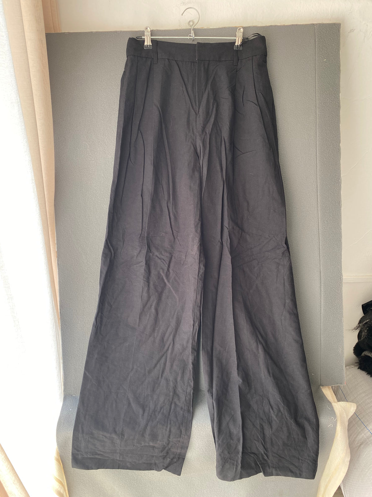 Pantalon large noir à pinces