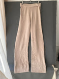Pantalon large en maille douce rose poudré