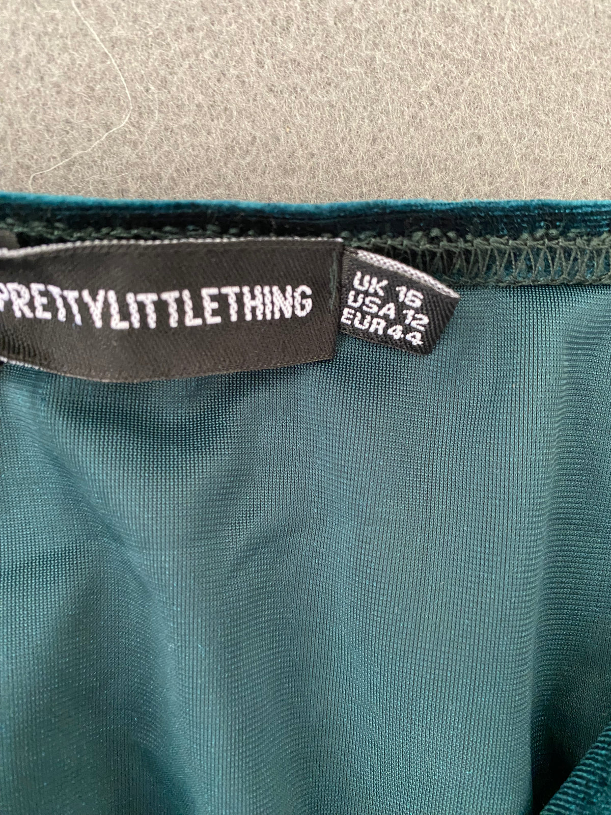 Robe portefeuille en velours vert canard
