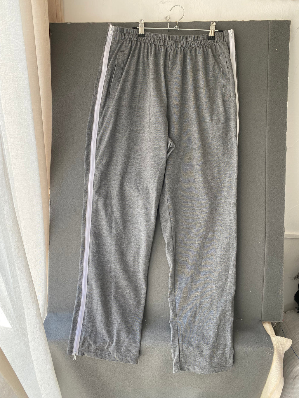 Pantalon de jogging gris chiné à zips latéraux