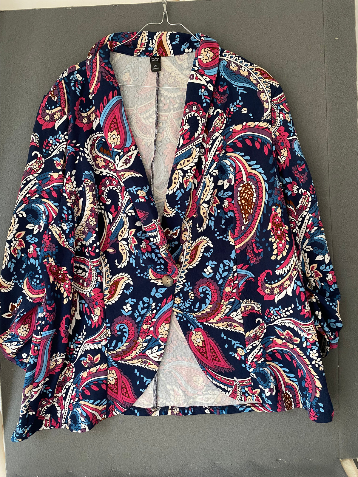Veste fluide à imprimé cachemire marine et fuchsia